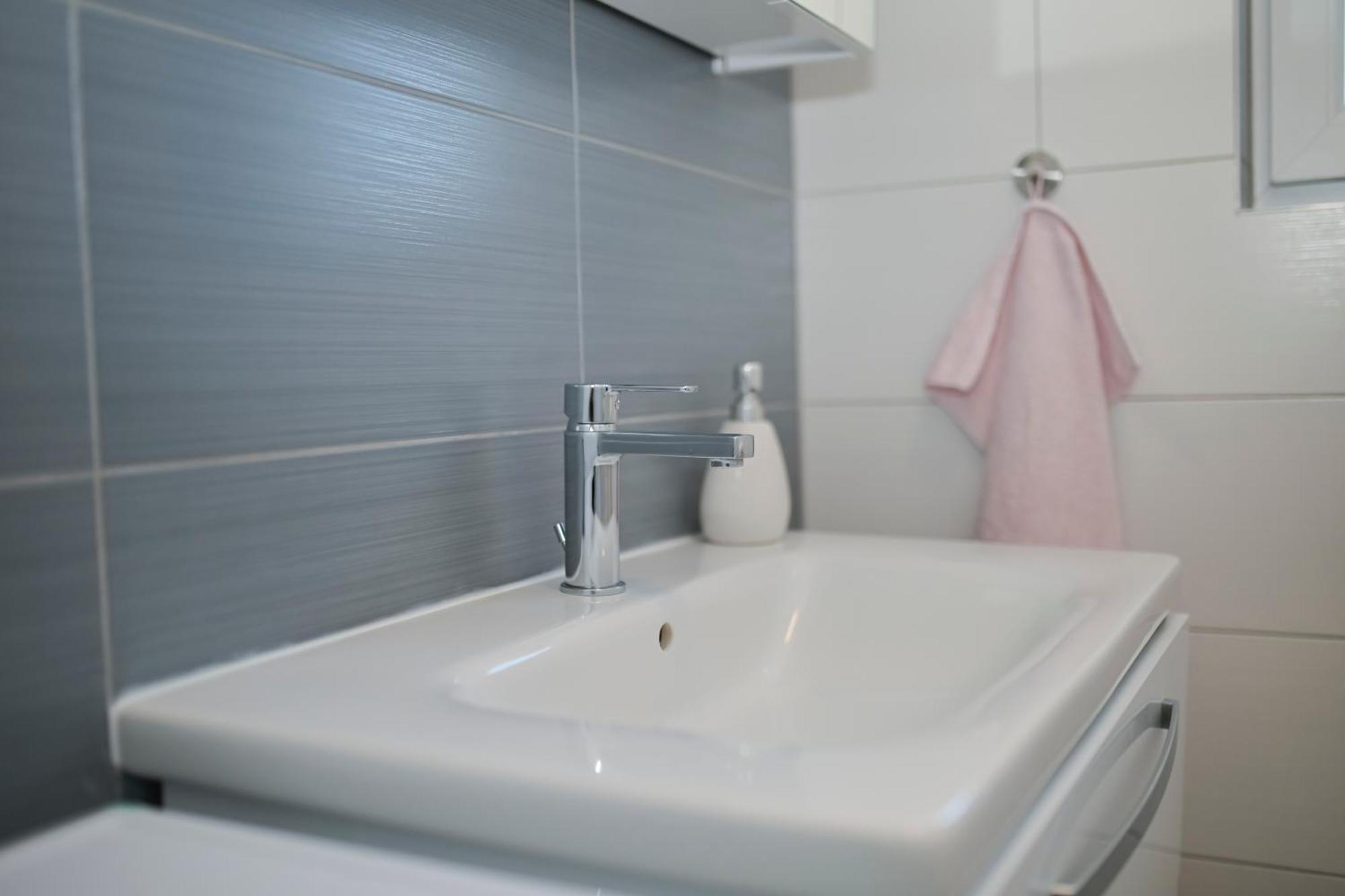 Apartment Amelie - With Pool And Sauna! Galovac  Экстерьер фото